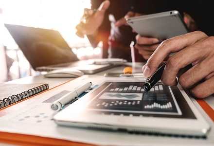  经济衰退预警：华尔街机构数据模型深度解析 股票财经