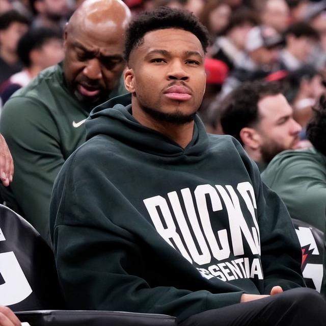  【深度复盘】球员健康管理权归属之辩：当“玻璃人”标签遭遇巨星上场诉求 体育新闻