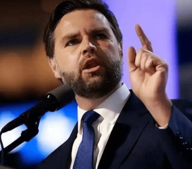  当和平的灯火摇摇欲坠：一个古老文明面对战争威胁时的抉择与坚守 新闻