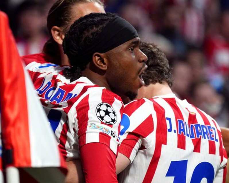  三支豪门欧冠出局的战术根源：防线崩塌与效率缺失的深层警示 体育新闻