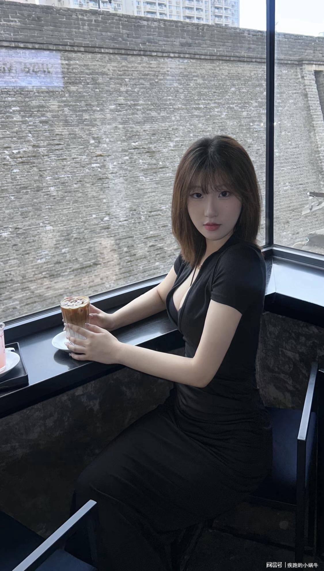 自我认知的技术路径：从混沌到清醒的实操方法论