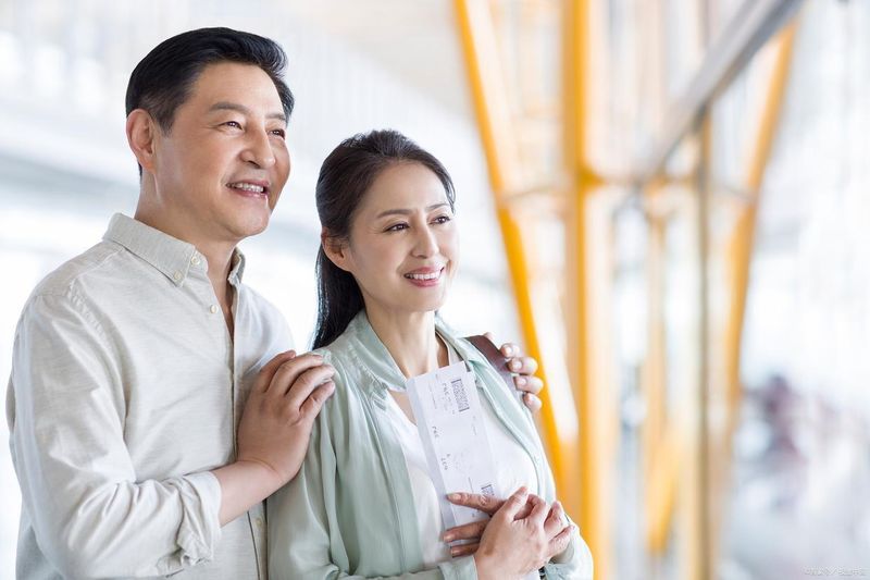  从图书馆邂逅到青城山困局：中年重组家庭的信任危机深度复盘 情感心理