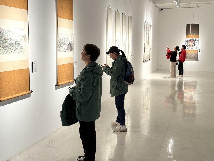 笔墨间的技术解码：11位书画名家的创作方法论深度剖析